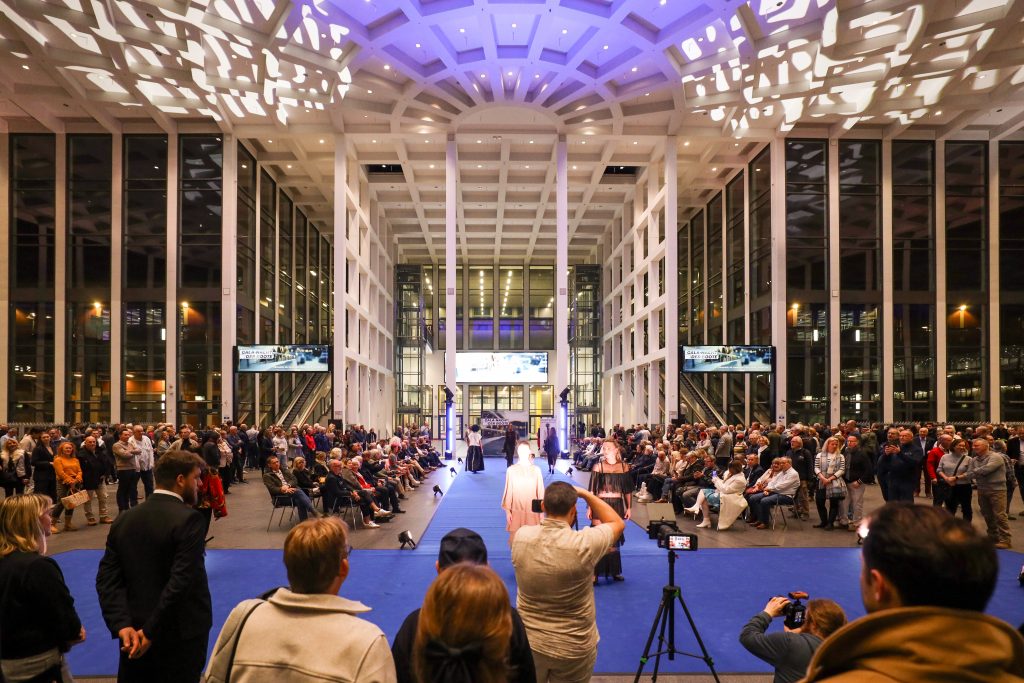 Mode, Lifestyle zur Messeeröffnung im Eingang Süd, © Messe Berlin GmbH