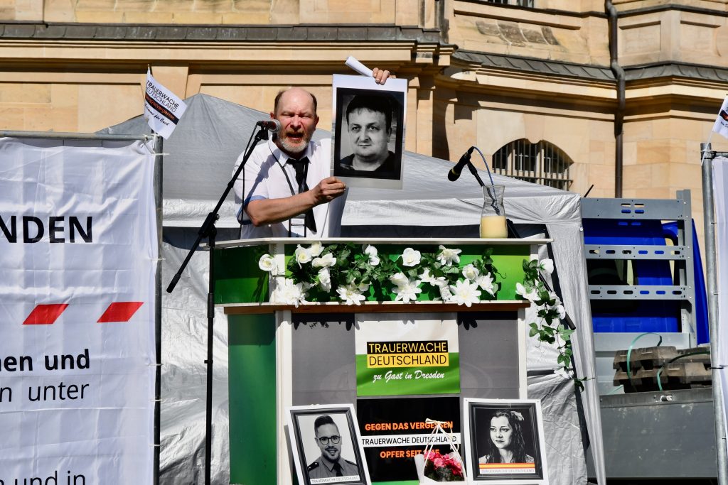 René Kühn: „Für Łukasz und seinen Sohn ist das Heimkommen für immer verloren. Seine Frau musste dem Jungen irgendwann erklären, warum Papa nicht mehr nach Hause kommt“. Foto: Jana Kwiatkowski